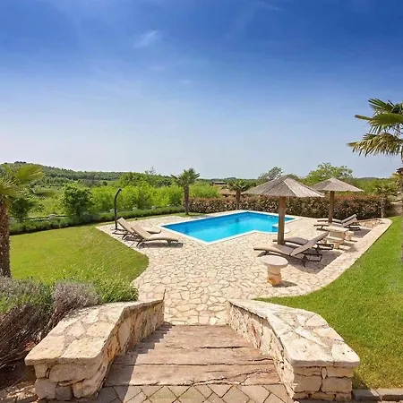 Vally Holiday home *